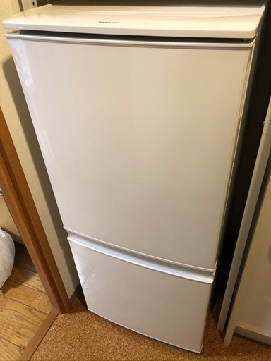 SHARP 冷蔵庫　8割新 値下げ