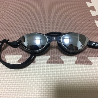 水泳ゴーグルの画像