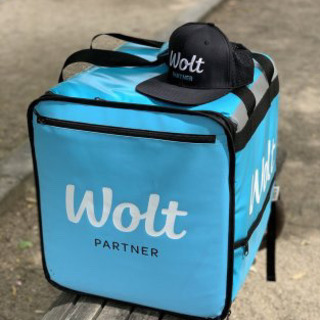 WOLT PARTNER'S GROUP IN 札幌