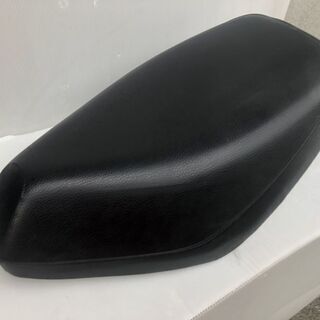 ★発送可★ バイクのシート 奥行約66 x 幅約36.5cm