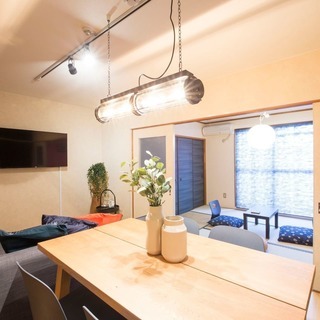 【初期費用無し！家具、家電付き】難波駅まで電車で2分!大国町駅徒歩1分！ウィークリー・マンスリーマンション複数あります！ − 大阪府