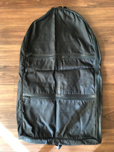 GUCCI ガーメントスーツバッグ　黒