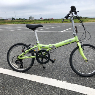 折り畳み自転車の画像