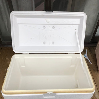 iguro 68リットルクーラー