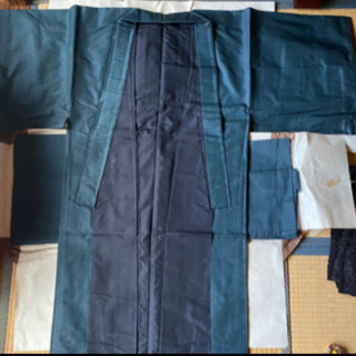 新品と中古品の画像