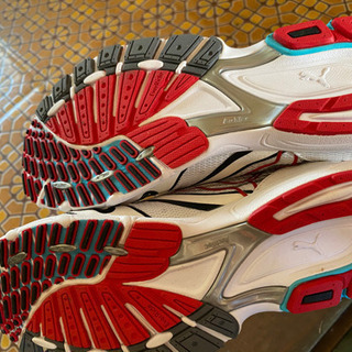 プーマランニングシューズ　24の画像