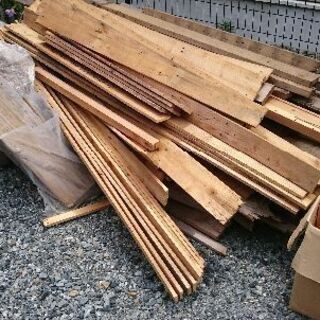 リフォームで 出た廃材 マキ キャンプファイヤー