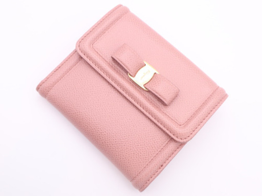 《Salvatore Ferragamo/二つ折り財布》ABランク ピンク 箱