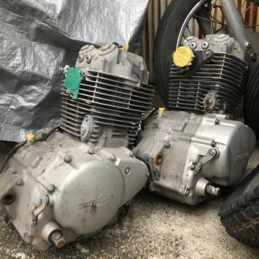名古屋市新守山　ホンダ　CL400   NC38  エンジン2個とおまけ部品セット