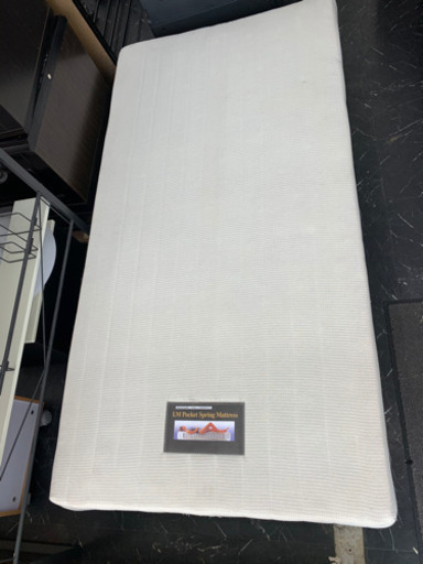 【成約御礼】マットレス/シングル/ベッド/I.M Pocket Spring Mattress/寝具[中古品]¥1,100