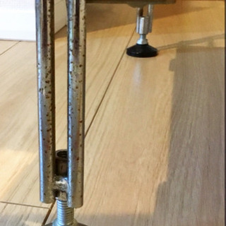 スチールラック　　少し錆が来てますが、まだまだ使えます。の画像