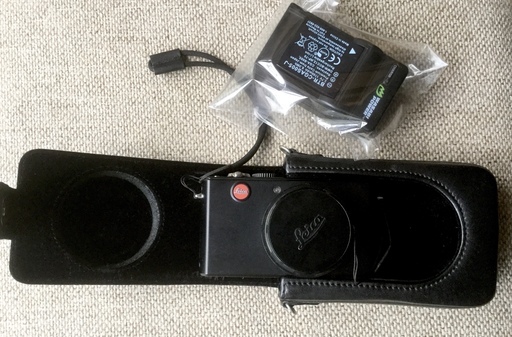 値下げ3万を2万にLeica デジタルカメラ ライカD-LUX4 1010万画素 光学2.5倍ズーム ブラック