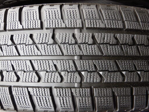 215/65Ｒ16　4本組　グッドイヤースタッドレス　アルファード、エルグランド