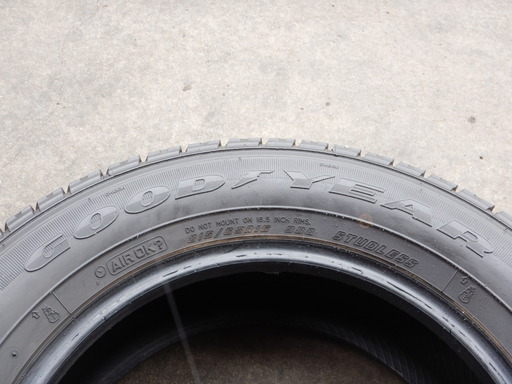 215/65Ｒ16　4本組　グッドイヤースタッドレス　アルファード、エルグランド