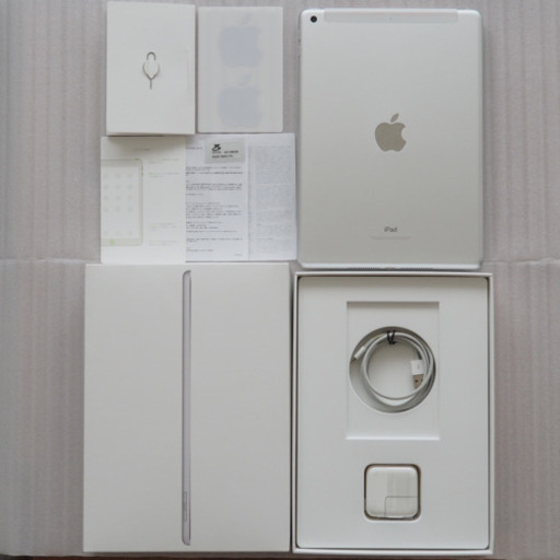 Apple iPad5 第5世代  32GB Wi-Fi + celluler SIMフリー シルバー 良品