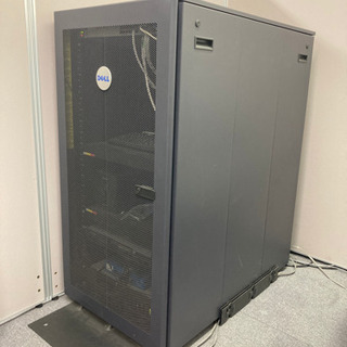 無料で差し上げます。　Dell製　サーバーラック