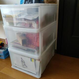 ニトリ　収納ケース3つ