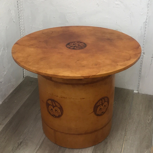 値下げしました❗️革製　収納できる丸テーブル