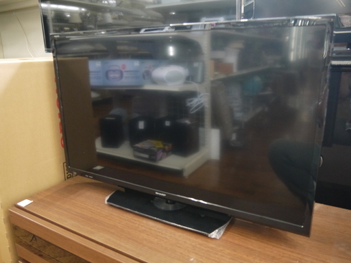 安心の6ヶ月保証つき【トレジャーファクトリー入間店】SHARPの32インチ液晶テレビのご紹介！