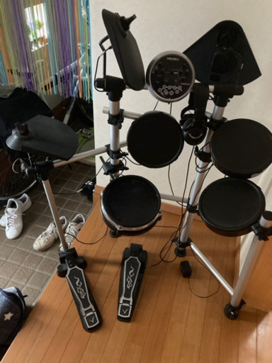 電子ドラム　購入時、56000円　7月10日まで