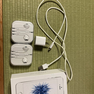 iPhone SE 16GB (第一世代) SIMフリー　値下げしましたの画像