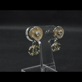 シャネルピアス　刻印あり　本物です