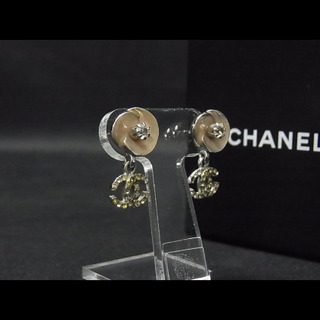 シャネルピアス　刻印あり　本物ですの画像