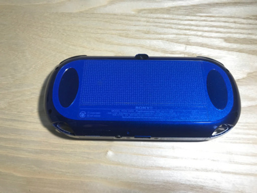 中古  PSVitaとゲームソフトセット