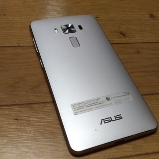 zenfone3 deluxe zs570kl 6/64GB 難ありの画像