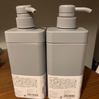 詰め替えシャンプーコンディショナーボトルの画像