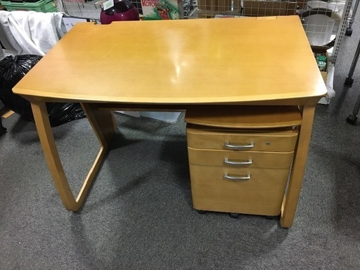 カリモク　学習机（デスク＋キャビネット＋本棚）