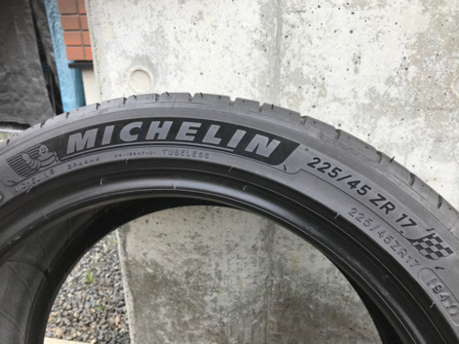 ミシュラン　225/45/17 4本　タイヤ