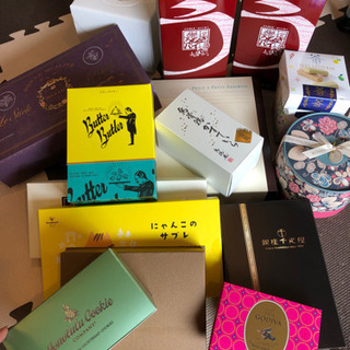 お菓子などの空き箱