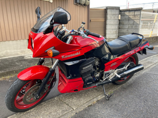 カワサキ GPZ900R ninja
