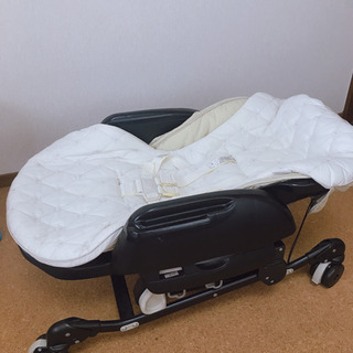 電動ハイローベビーチェア　コンビ　フェアレットラグジュア