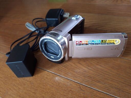 ビデオカメラ、ムービーカメラ JVC Everio