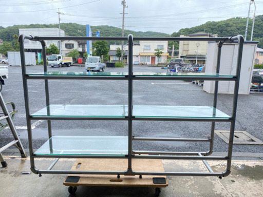 陳列棚　オープンシェルフ　物品棚　ガラス　パイプ　男前　無骨　シャビー