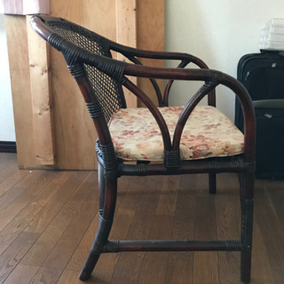 0円　　籐の椅子　三脚取りに来られる方の画像