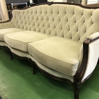 愛品館八千代店】カリモク ドマーニ ルイシリーズ 3人掛ソファ ロココ