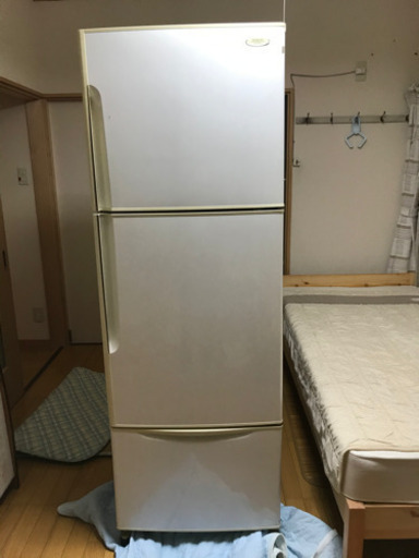●取引中●【中古】日立冷凍冷蔵庫　R-S37CMV 100000001001513461_10205.jpg