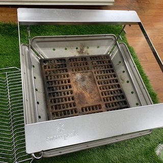 【Snow Peak】焚き火台L　グリルブリッジ＆鉄板セットあります！！の画像