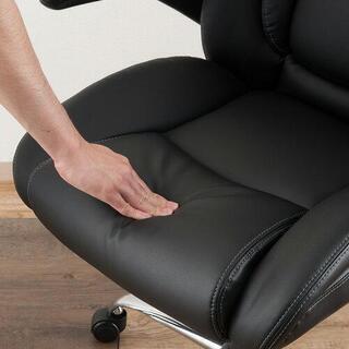 社長椅子！ 新古品仮組戻してます。の画像