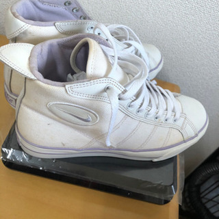 【新品】訳ありNIKE シューズ