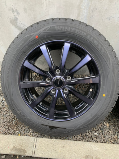 ヴォクシー  スタッドレス　195/65R15 ホイールスタッドレスタイヤ4本セット　オマケ夏タイヤ1本付き