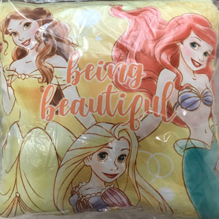 ディズニー　プリンセス　新品　クッション　アリエル　ベル　ラプンツェル