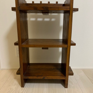 バリ家具の3段棚の画像