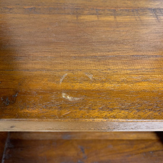 バリ家具の3段棚の画像