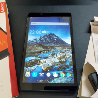 【取引終了】Androidタブレット Lenovo Tab E8