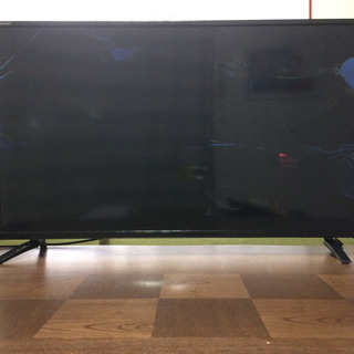 画面割れの液晶テレビ