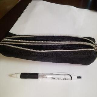 ペンケースの画像